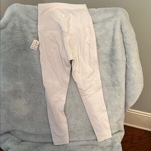 lululemon align 25” White Leggings size 2